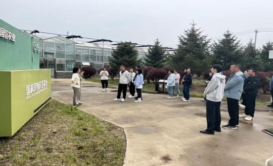 25.新东方吉林校区校长马雷携中高层团队光临008PG国际集团参观团建_副本.png