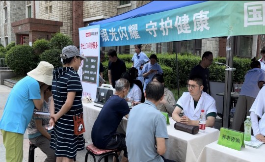 31.健全产业集团结合物业总公司发展“守护万家”主题活动_副本.jpg 31.健全产业集团结合物业总公司发展“守护万家”主题活动_副本.jpg