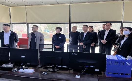 9.白山市昌泰集团物业同业至长影世纪村幼区实地参观进建服务治理经验_副本.jpg